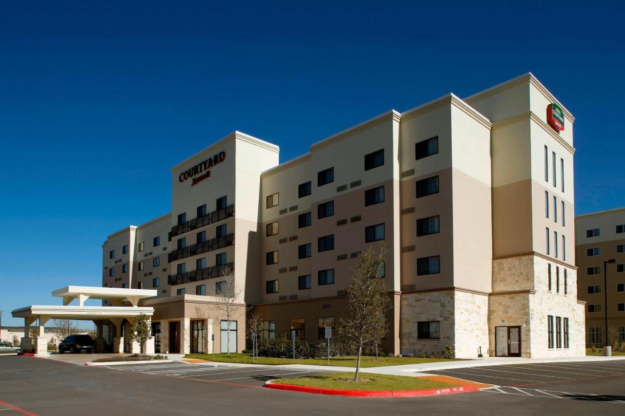 Courtyard By Marriott San Antonio Six Flags At The Rim Hotel Bagian luar foto
