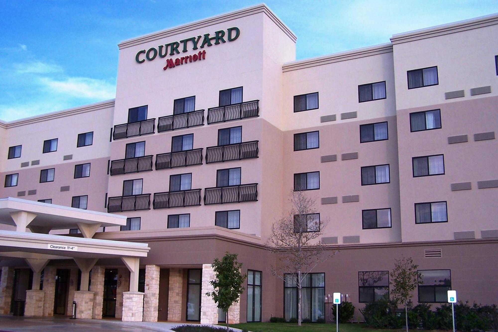 Courtyard By Marriott San Antonio Six Flags At The Rim Hotel Bagian luar foto