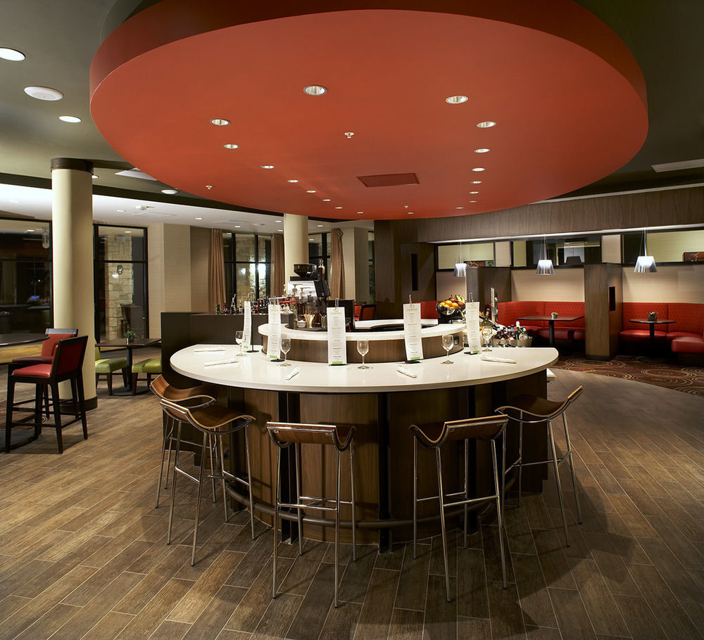 Courtyard By Marriott San Antonio Six Flags At The Rim Hotel Bagian luar foto