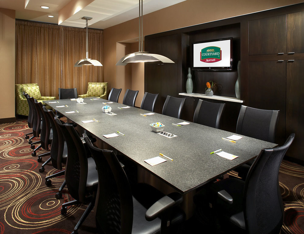Courtyard By Marriott San Antonio Six Flags At The Rim Hotel Bagian luar foto