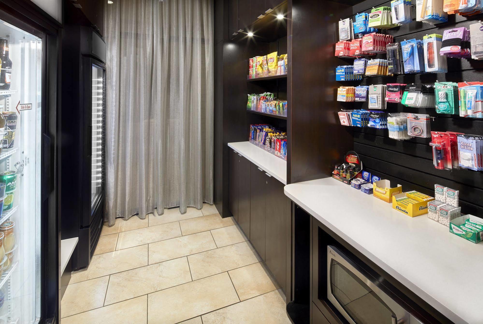 Courtyard By Marriott San Antonio Six Flags At The Rim Hotel Bagian luar foto